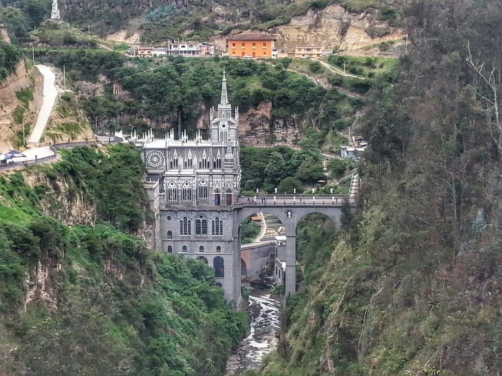El Santuario de las Lajas