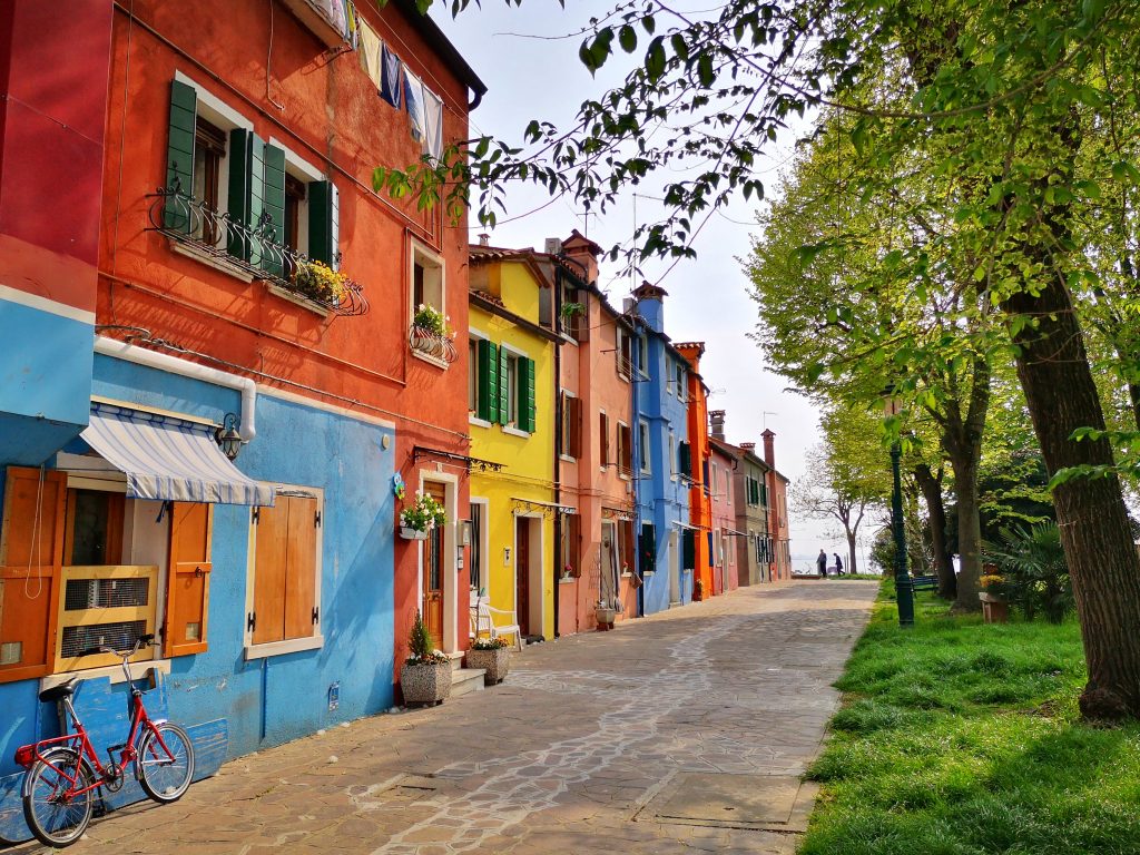 Beautiful Burano Island - Visiting Venice in a Day Means You'll Miss This!