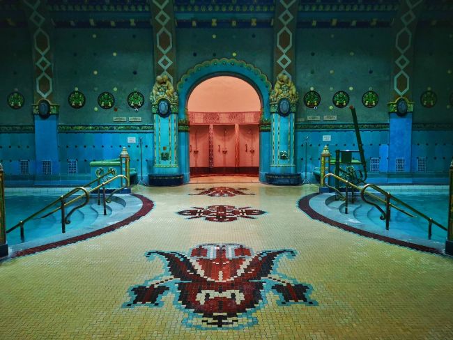 Art Deco Tiling in Beautiful Gellert Spa Thermal Bath - Budapest on a Budget
