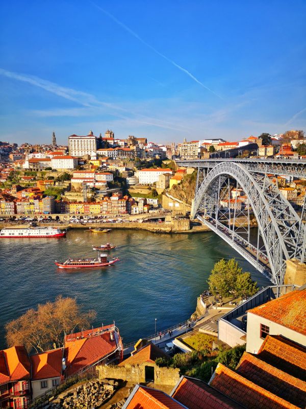 Dom Luis I bridge from the Miradouro da Ribeira