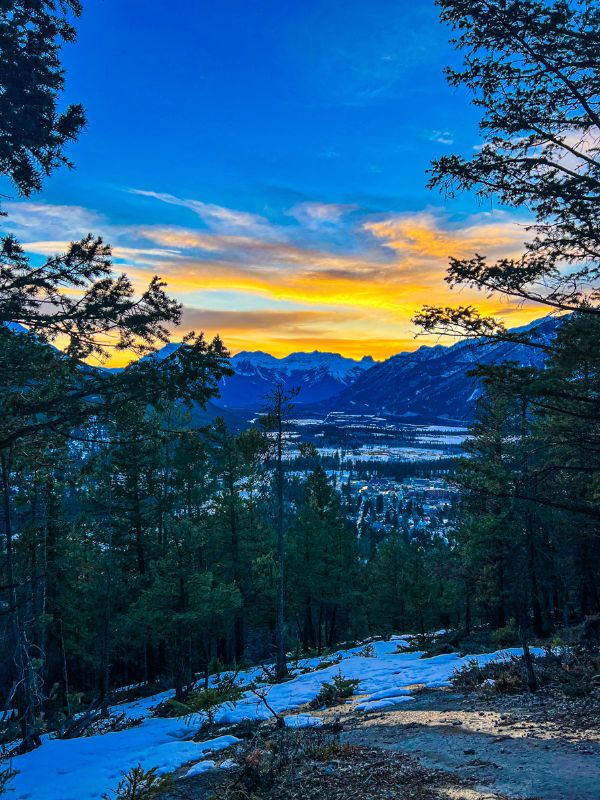 Tunnel Mountain hike at Sunset - What to do in Banff for Free